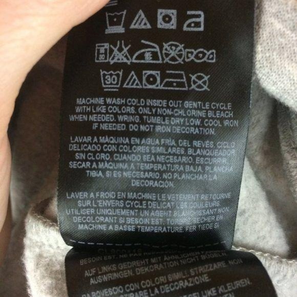 Guess Women's Size Large Grey Light My Fire Sweatshirt Long Sleeves Crew Neck - Picture 8 of 8